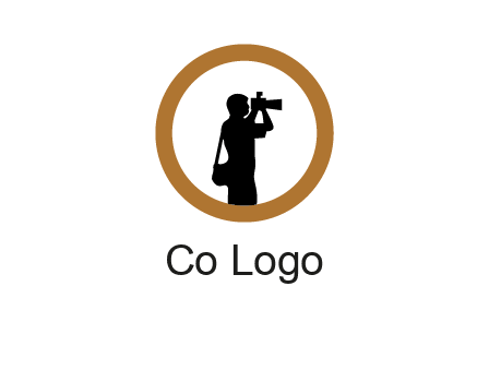 photographer in circle logo