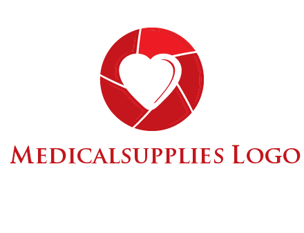 Heart inside camera lens icon