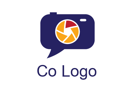 camera as speech bubble with shutter photography logo
