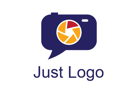 camera as speech bubble with shutter photography logo