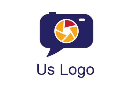 camera as speech bubble with shutter photography logo