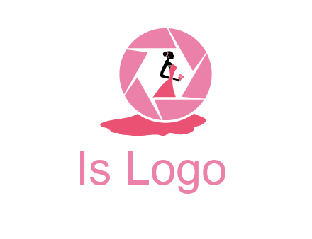 bride in long dress in shutter photography logo