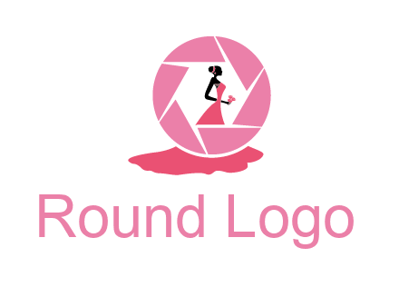 bride in long dress in shutter photography logo
