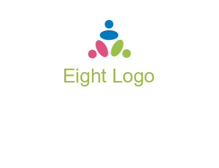 people icon rotating forming triangle