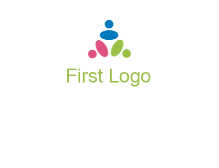 people icon rotating forming triangle