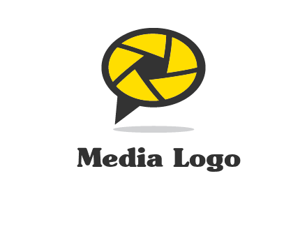 lens on speech bubble logo
